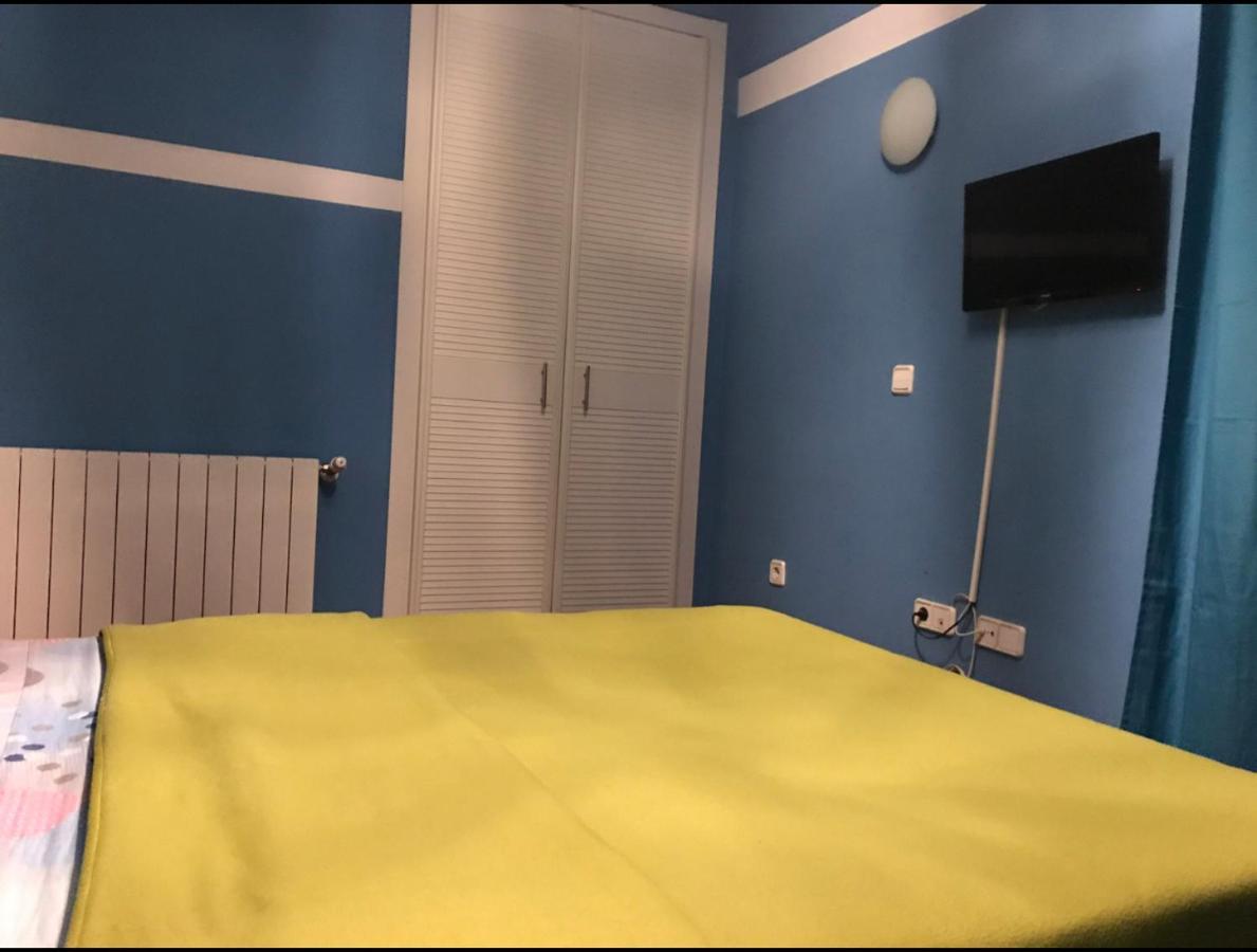 Chale Barajas Escala Hotell Madrid Exteriör bild